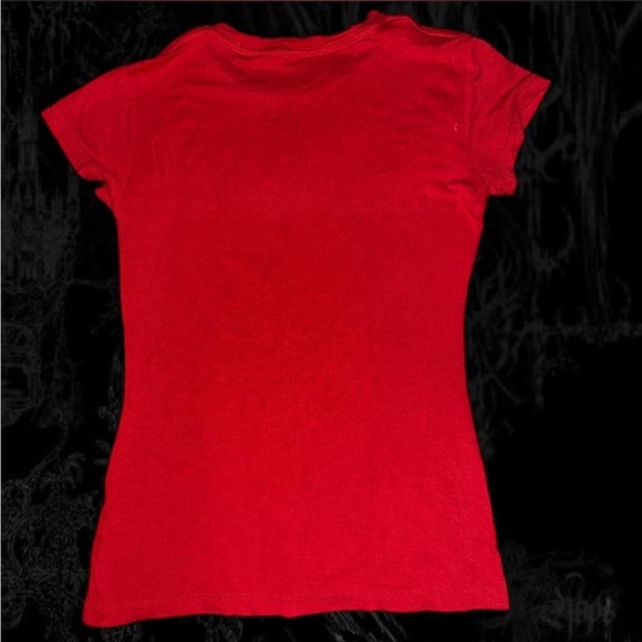 red bebe tee ⋆。‧˚ʚ🍓ɞ˚‧。⋆ - Picture 2 of 3